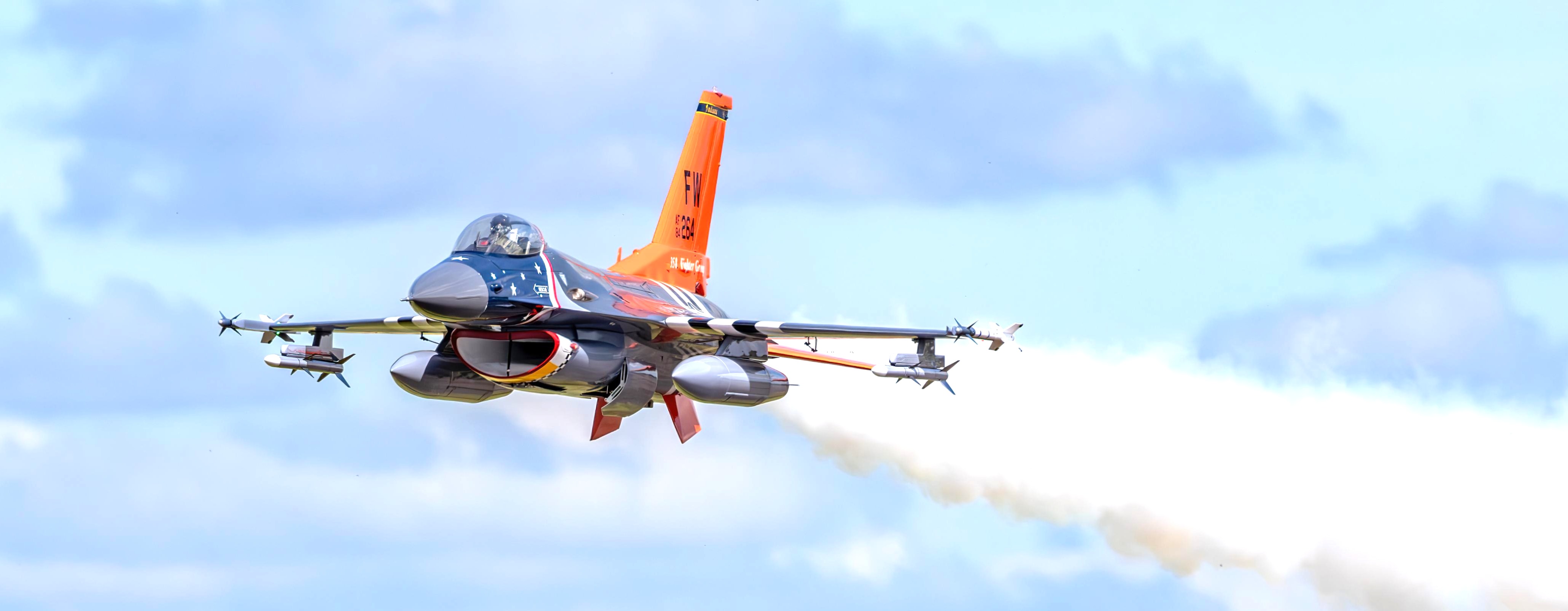 Club aircraft in flight